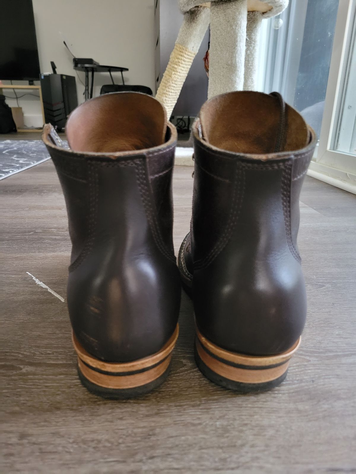 Photo by CrizzleLovesNaps on December 3, 2023 of the White's MP-M1TC in Seidel Brown Dress & Horween Dark Brown Waxed Flesh.