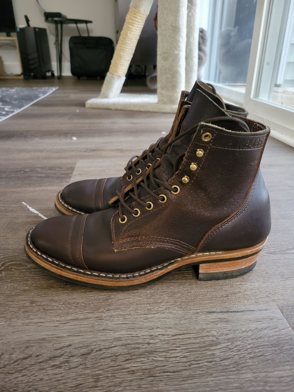 Photo by CrizzleLovesNaps on December 3, 2023 of the White's MP-M1TC in Seidel Brown Dress & Horween Dark Brown Waxed Flesh.