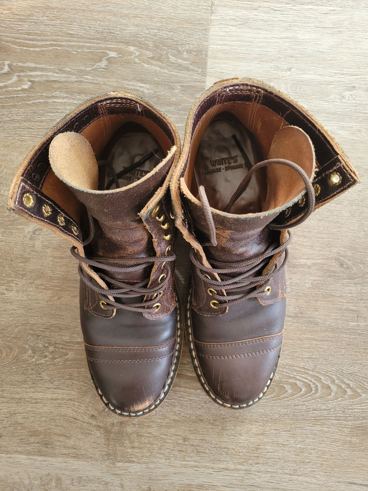 Photo by CrizzleLovesNaps on January 2, 2024 of the White's MP-M1TC in Seidel Brown Dress & Horween Dark Brown Waxed Flesh.