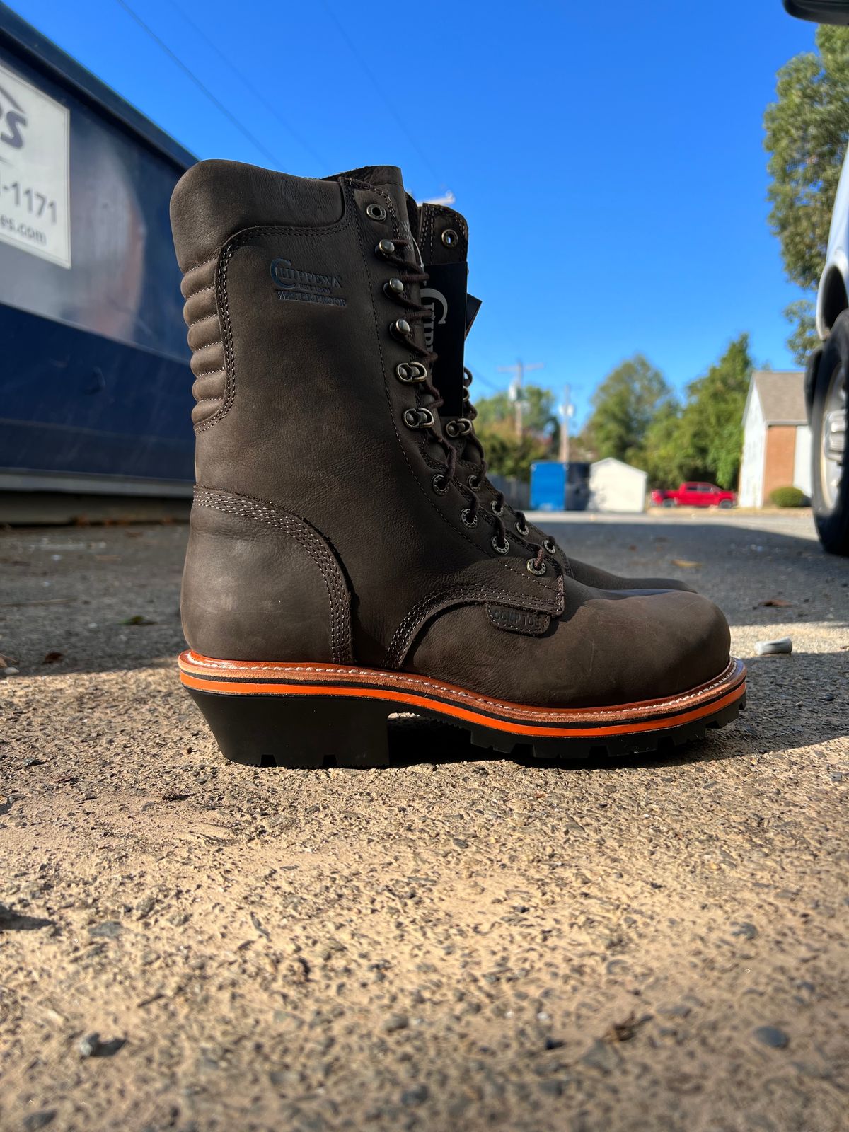 Photo by HensleyBrandon on October 6, 2023 of the Chippewa Thunderstruck 10" Logger in Brunette Waterproof Full Grain.
