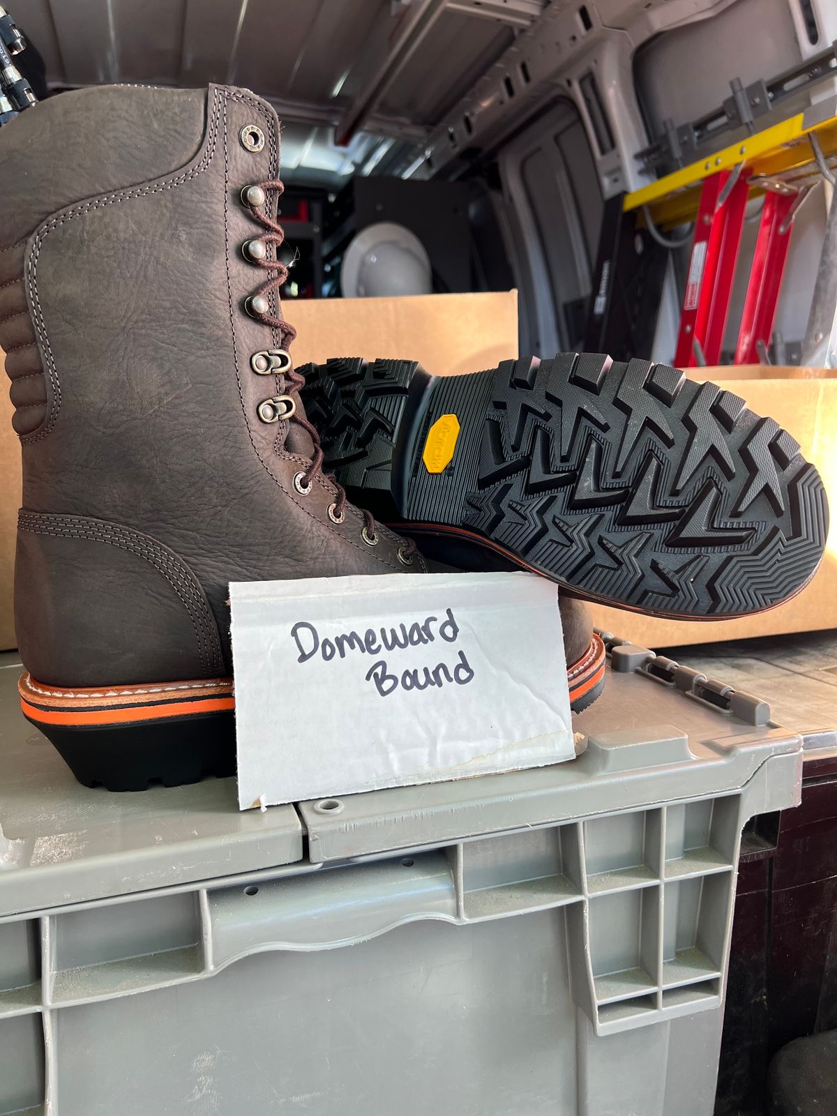 Photo by HensleyBrandon on October 6, 2023 of the Chippewa Thunderstruck 10" Logger in Brunette Waterproof Full Grain.