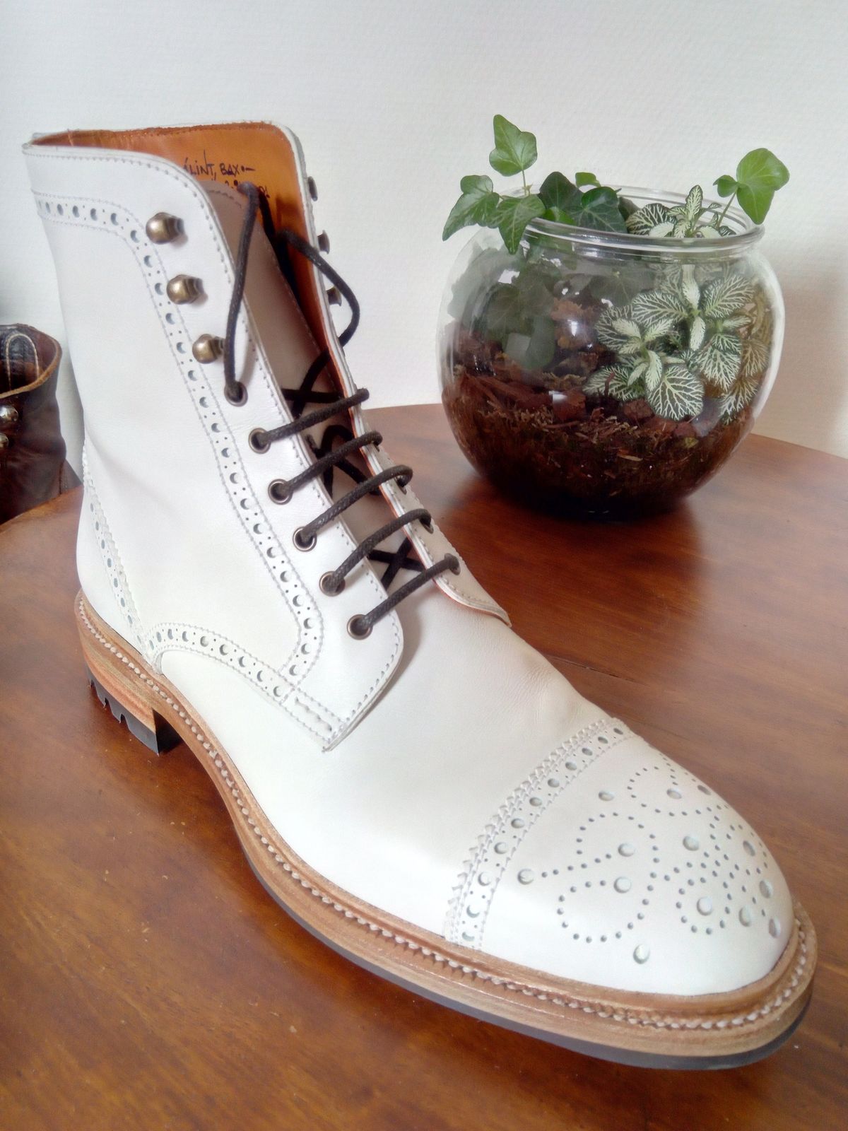 Photo by Balint on May 15, 2020 of the Carmina Toecap Brogue Jumper Boots 80459 in Unknown Material.