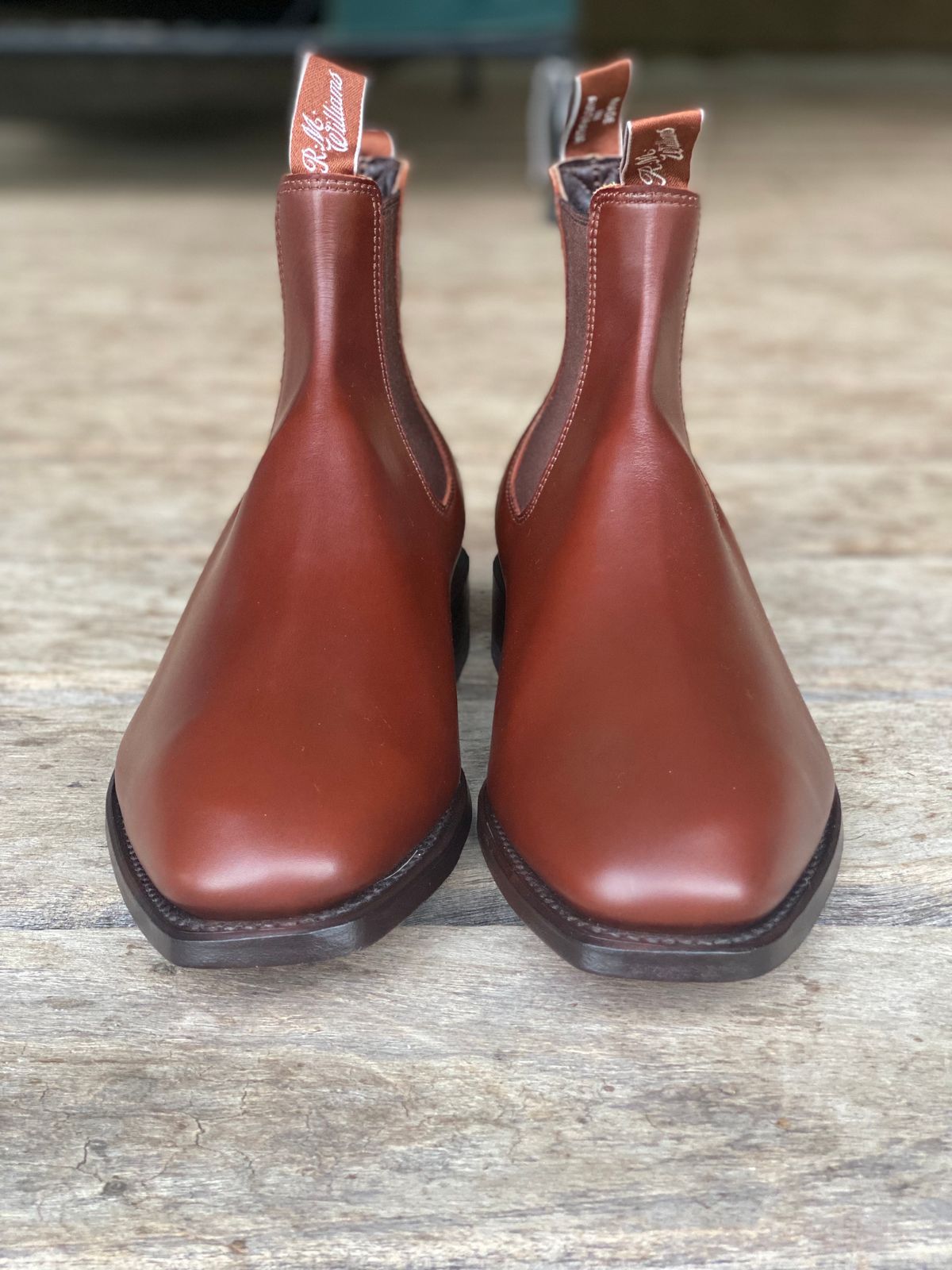 Photo by downunderthunder on October 1, 2022 of the R.M. Williams Signature Craftsman Boot in Dark Tan Veal Calf.