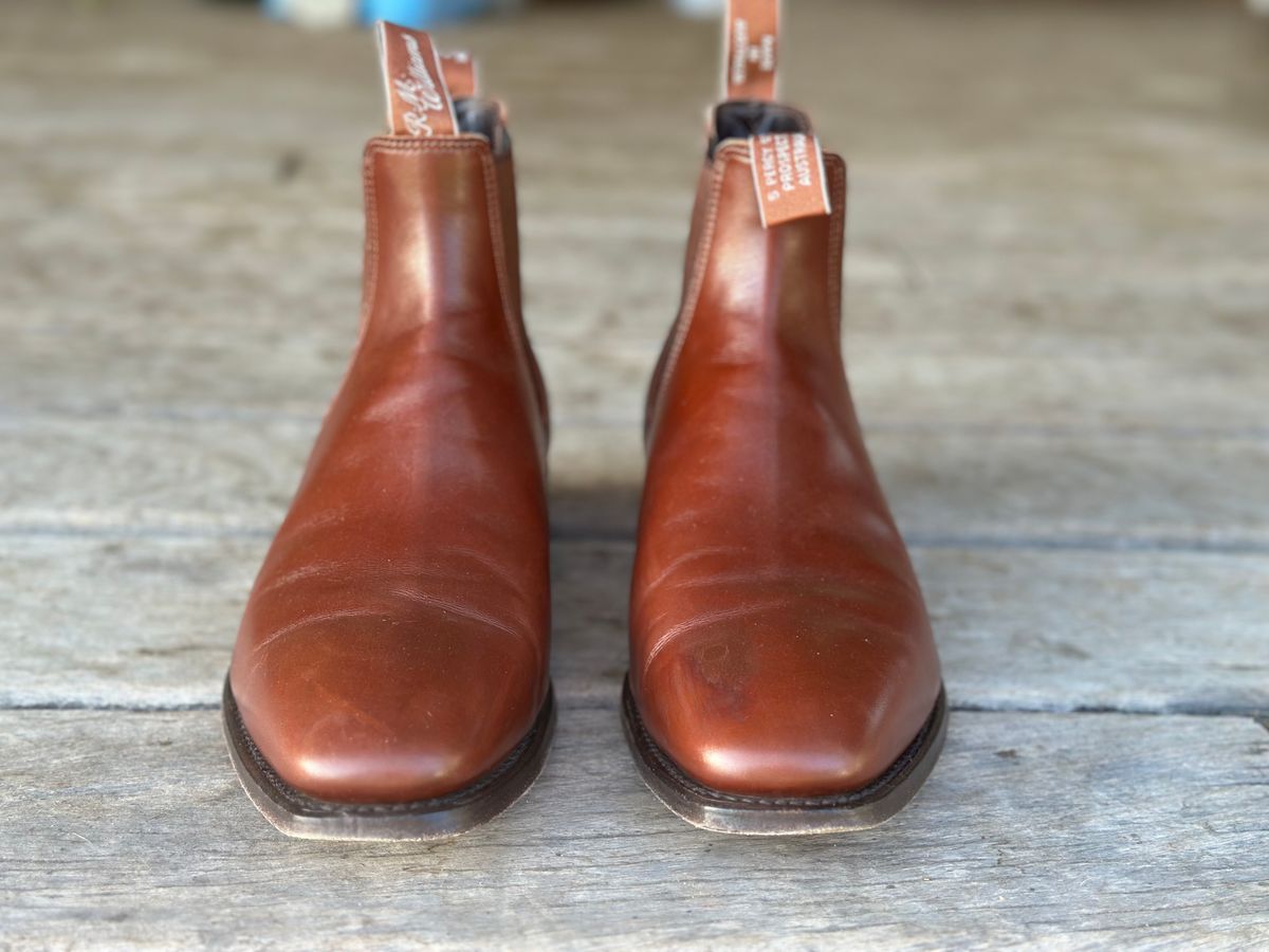 Photo by downunderthunder on November 5, 2022 of the R.M. Williams Signature Craftsman Boot in Dark Tan Veal Calf.