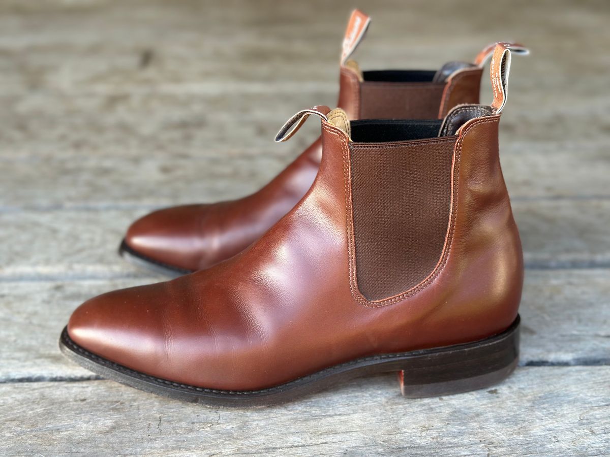 Photo by downunderthunder on November 5, 2022 of the R.M. Williams Signature Craftsman Boot in Dark Tan Veal Calf.