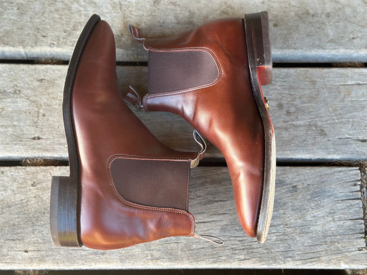 Photo by downunderthunder on November 5, 2022 of the R.M. Williams Signature Craftsman Boot in Dark Tan Veal Calf.