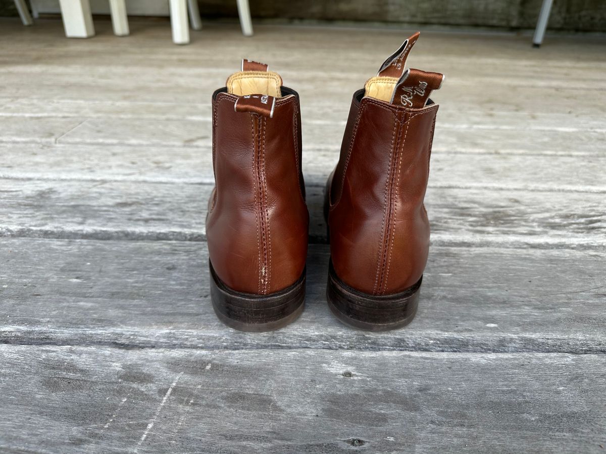 Photo by downunderthunder on February 5, 2023 of the R.M. Williams Signature Craftsman Boot in Dark Tan Veal Calf.