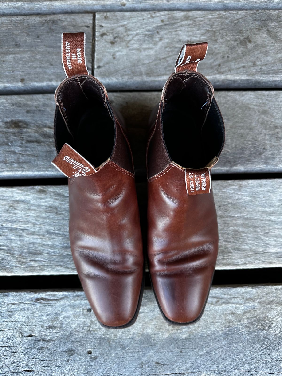 Photo by downunderthunder on March 5, 2023 of the R.M. Williams Signature Craftsman Boot in Dark Tan Veal Calf.