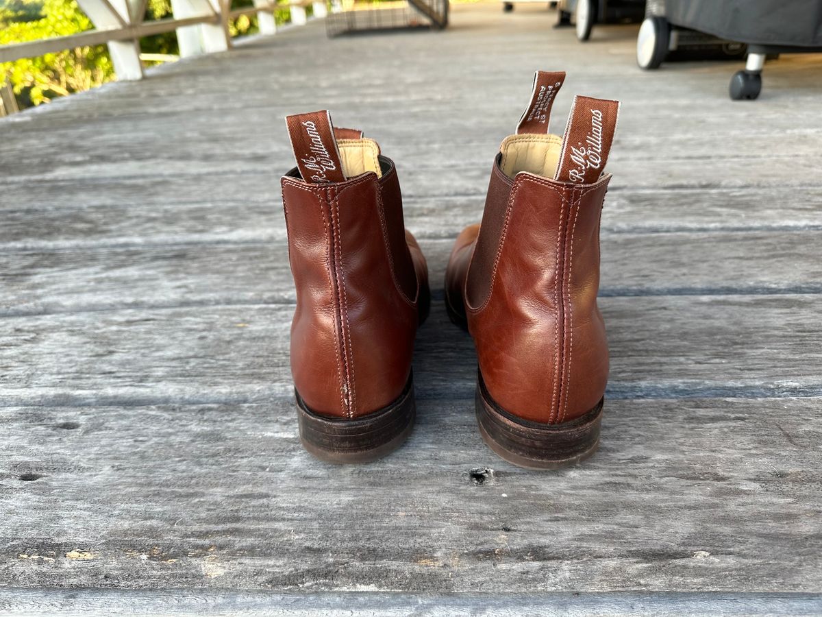 Photo by downunderthunder on April 5, 2023 of the R.M. Williams Signature Craftsman Boot in Dark Tan Veal Calf.