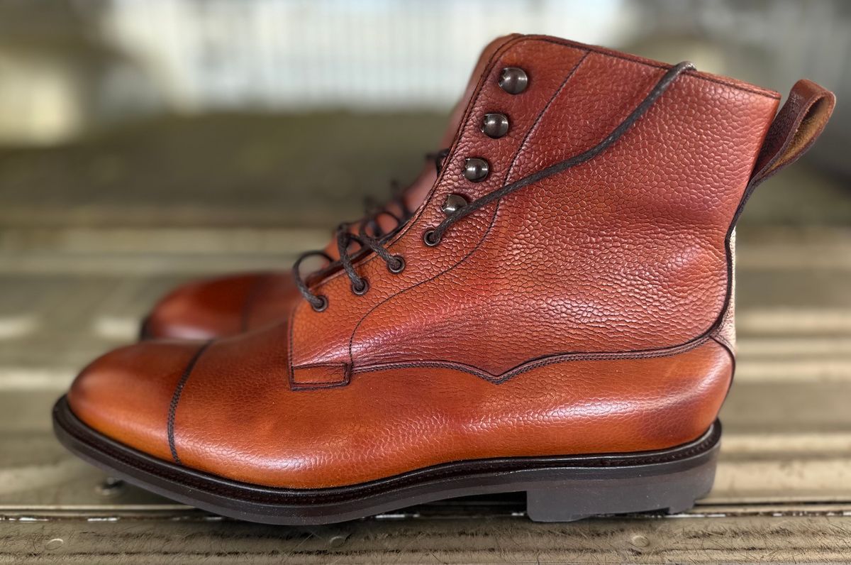 Photo by downunderthunder on October 1, 2023 of the Edward Green Galway in Rosewood Country Calf.