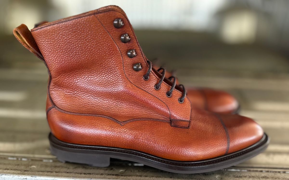 Photo by downunderthunder on October 1, 2023 of the Edward Green Galway in Rosewood Country Calf.