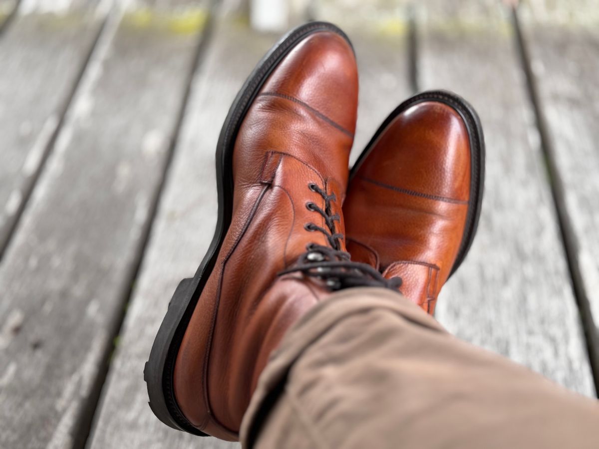Photo by downunderthunder on November 5, 2023 of the Edward Green Galway in Rosewood Country Calf.
