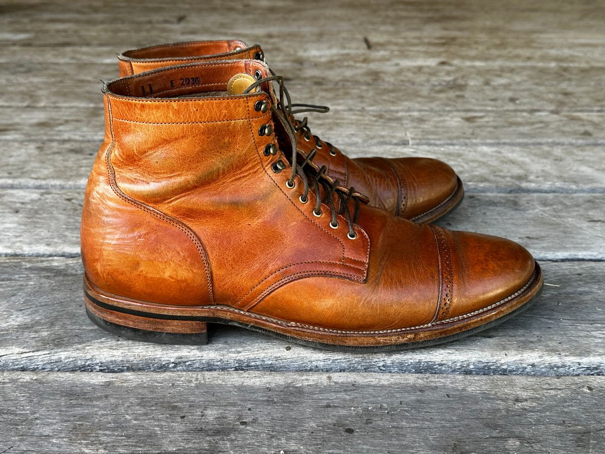 Photo by downunderthunder on January 1, 2023 of the Viberg Service Boot in Horween Natural Dublin.