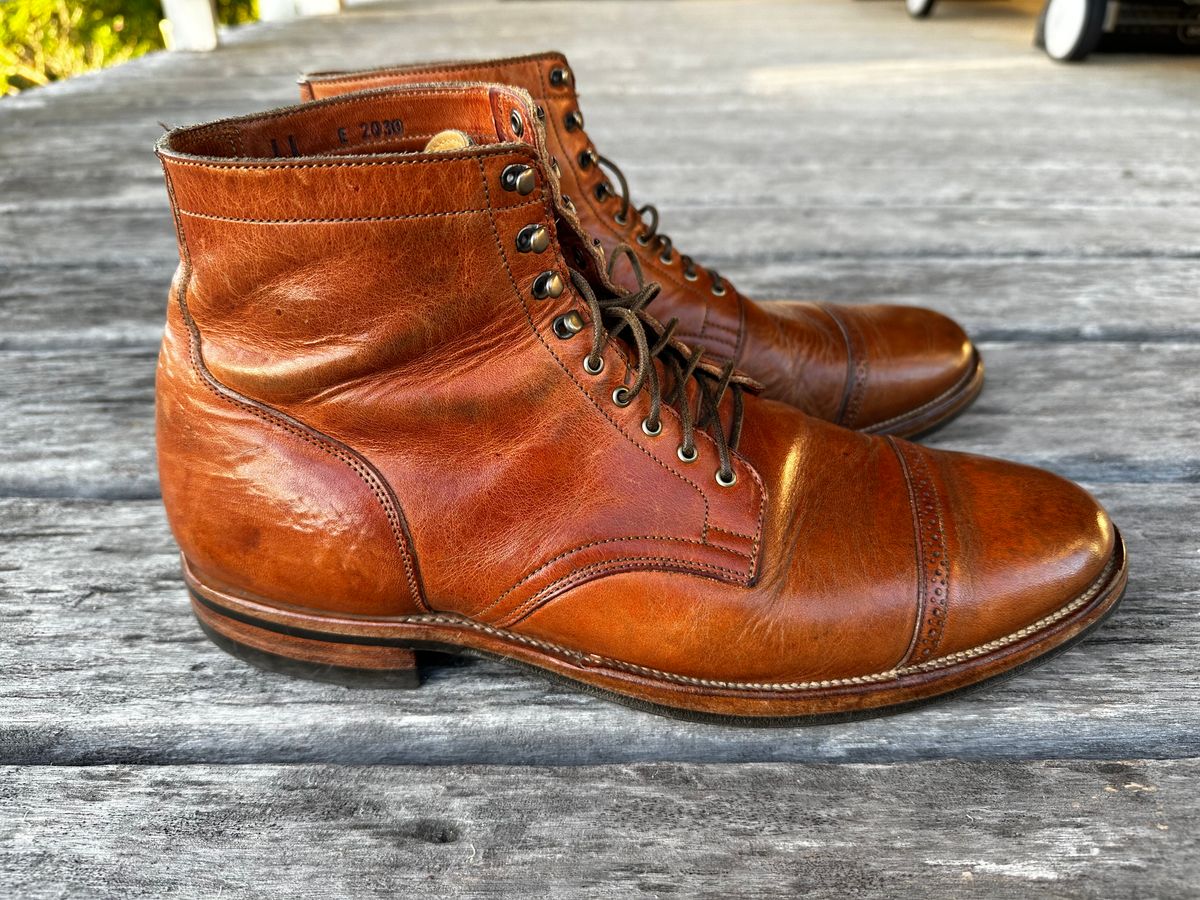 Photo by downunderthunder on April 5, 2023 of the Viberg Service Boot in Horween Natural Dublin.