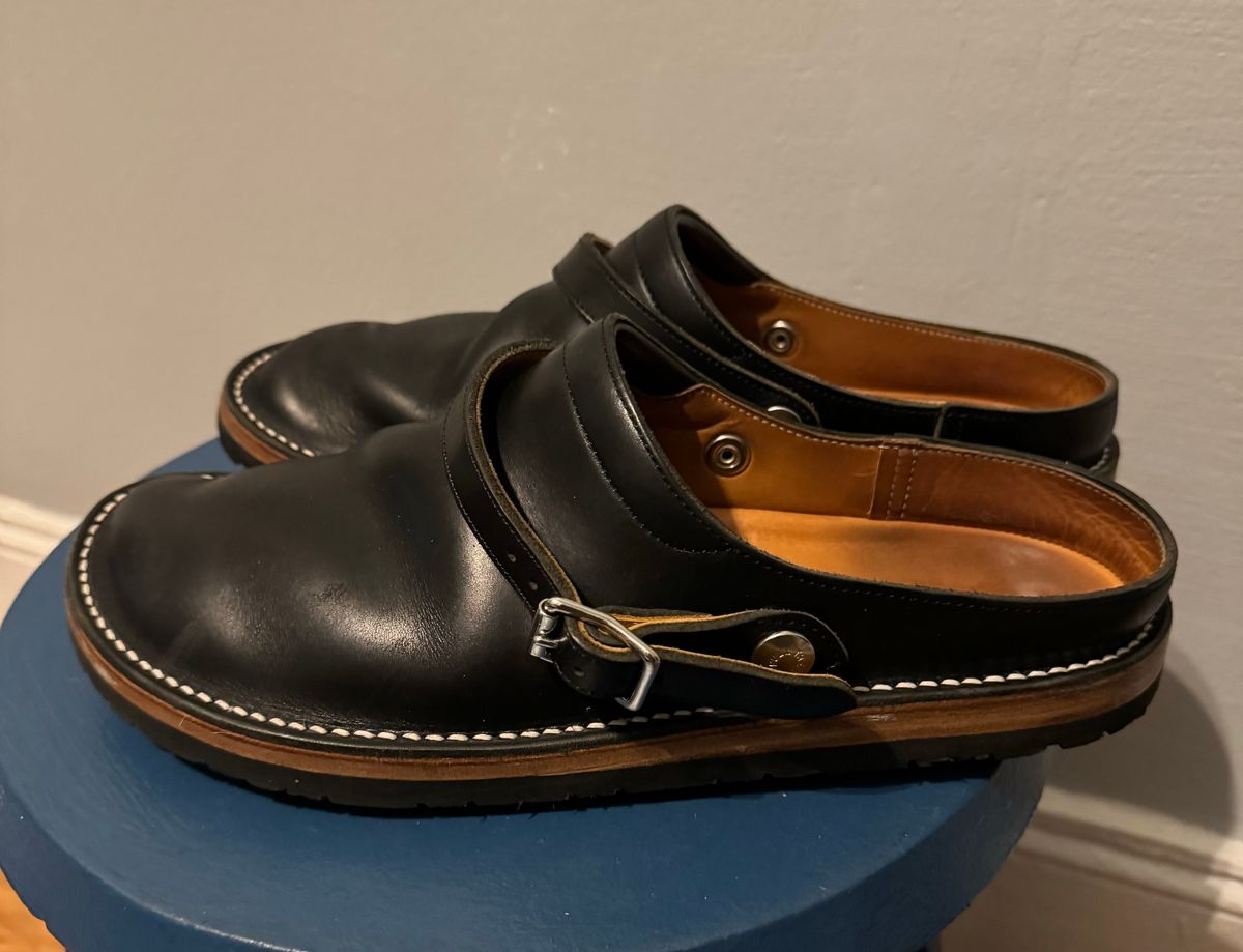 Photo by mister_stantastic on December 3, 2023 of the Zerrows Sabot Sandal in Horween Black Chromexcel.