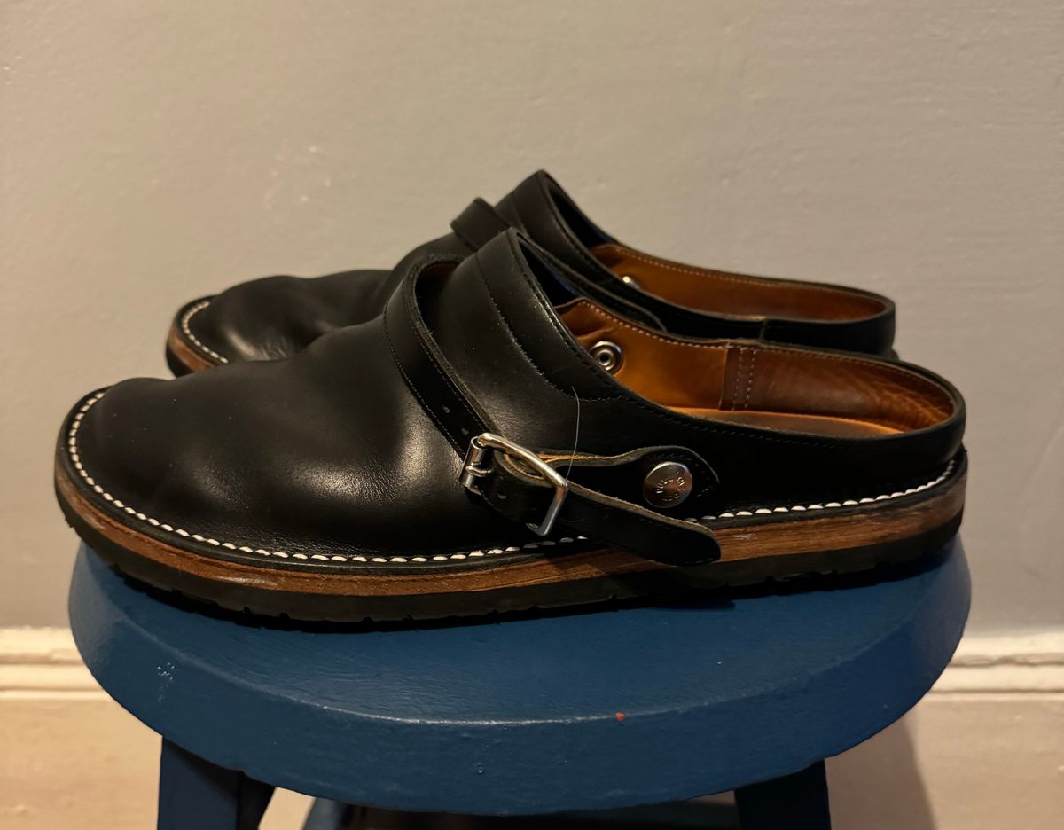 Photo by mister_stantastic on February 6, 2024 of the Zerrows Sabot Sandal in Horween Black Chromexcel.