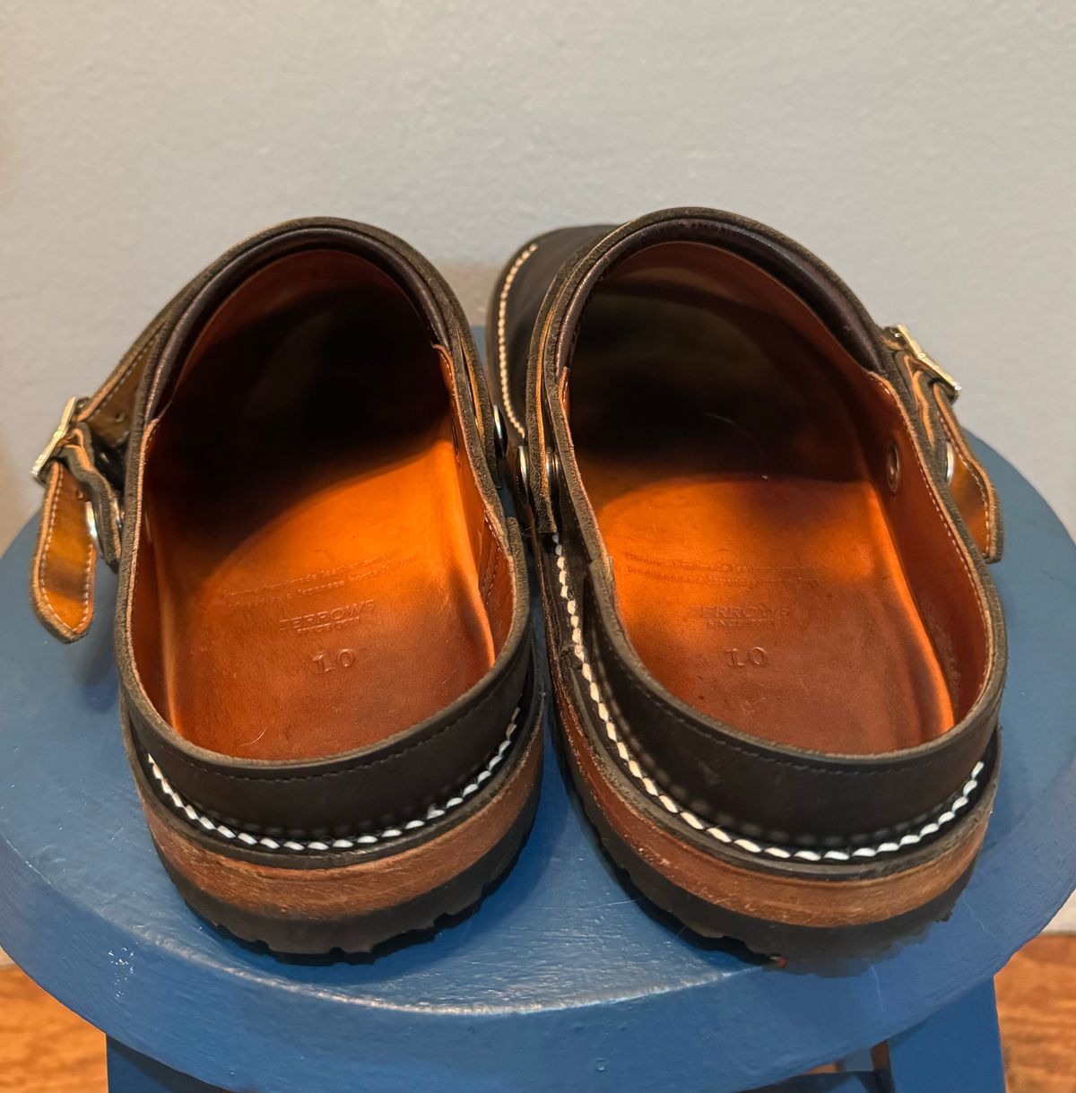 Photo by mister_stantastic on March 5, 2024 of the Zerrows Sabot Sandal in Horween Black Chromexcel.