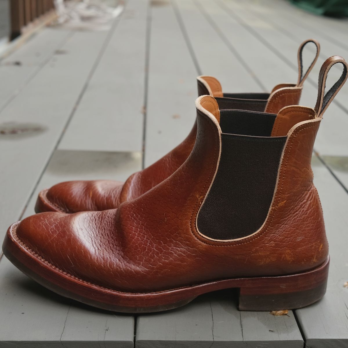 Photo by ath on January 6, 2023 of the Benzein The Seventh Chelsea Boot in Shinki Brown Oiled Horsebutt.