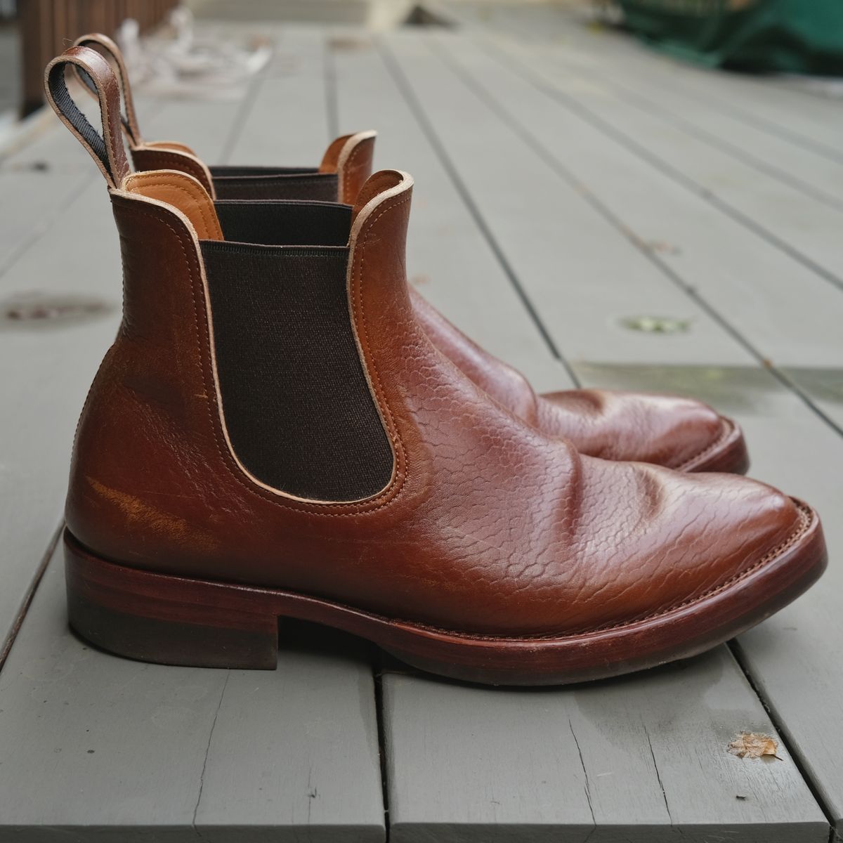 Photo by ath on January 6, 2023 of the Benzein The Seventh Chelsea Boot in Shinki Brown Oiled Horsebutt.