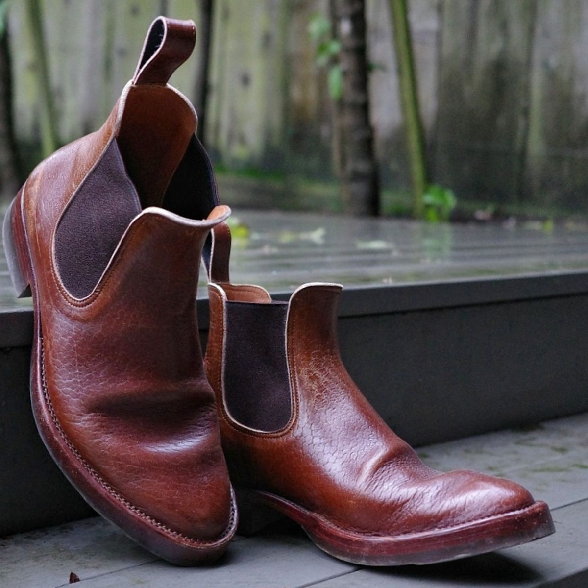 Photo by ath on February 5, 2023 of the Benzein The Seventh Chelsea Boot in Shinki Brown Oiled Horsebutt.