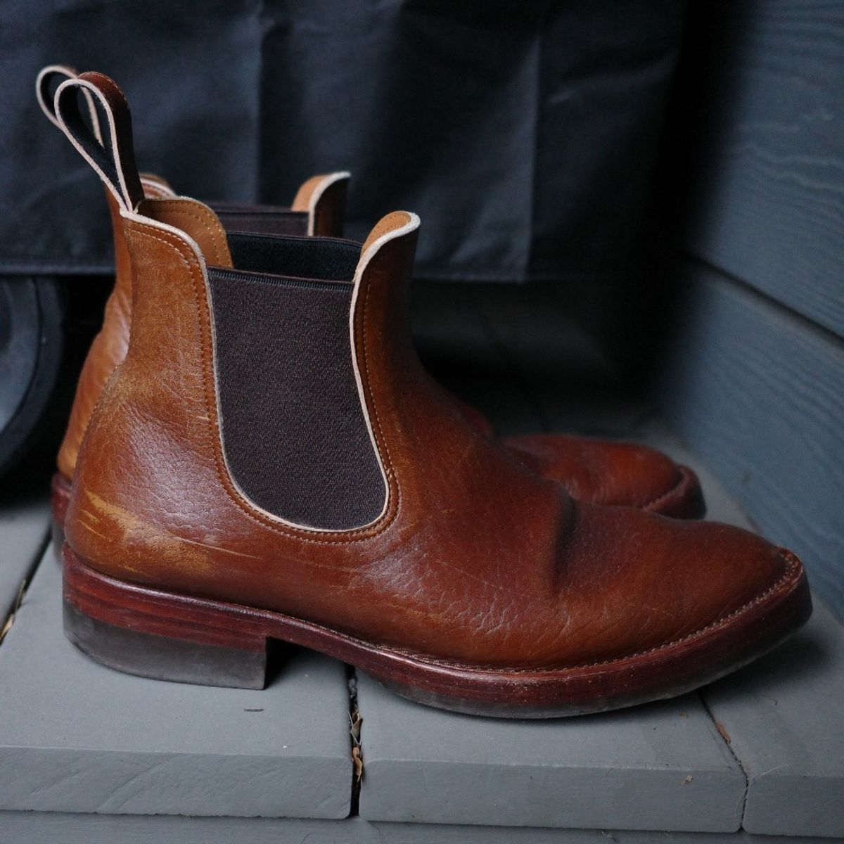 Photo by ath on February 5, 2023 of the Benzein The Seventh Chelsea Boot in Shinki Brown Oiled Horsebutt.