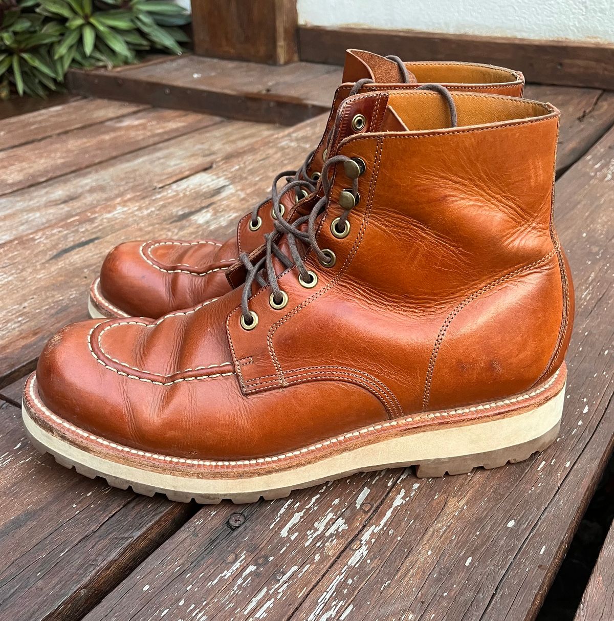 Photo by raw_indighoul on April 5, 2024 of the Grant Stone Brass Boot in Badalassi Carlo Saddle Tan Minerva.