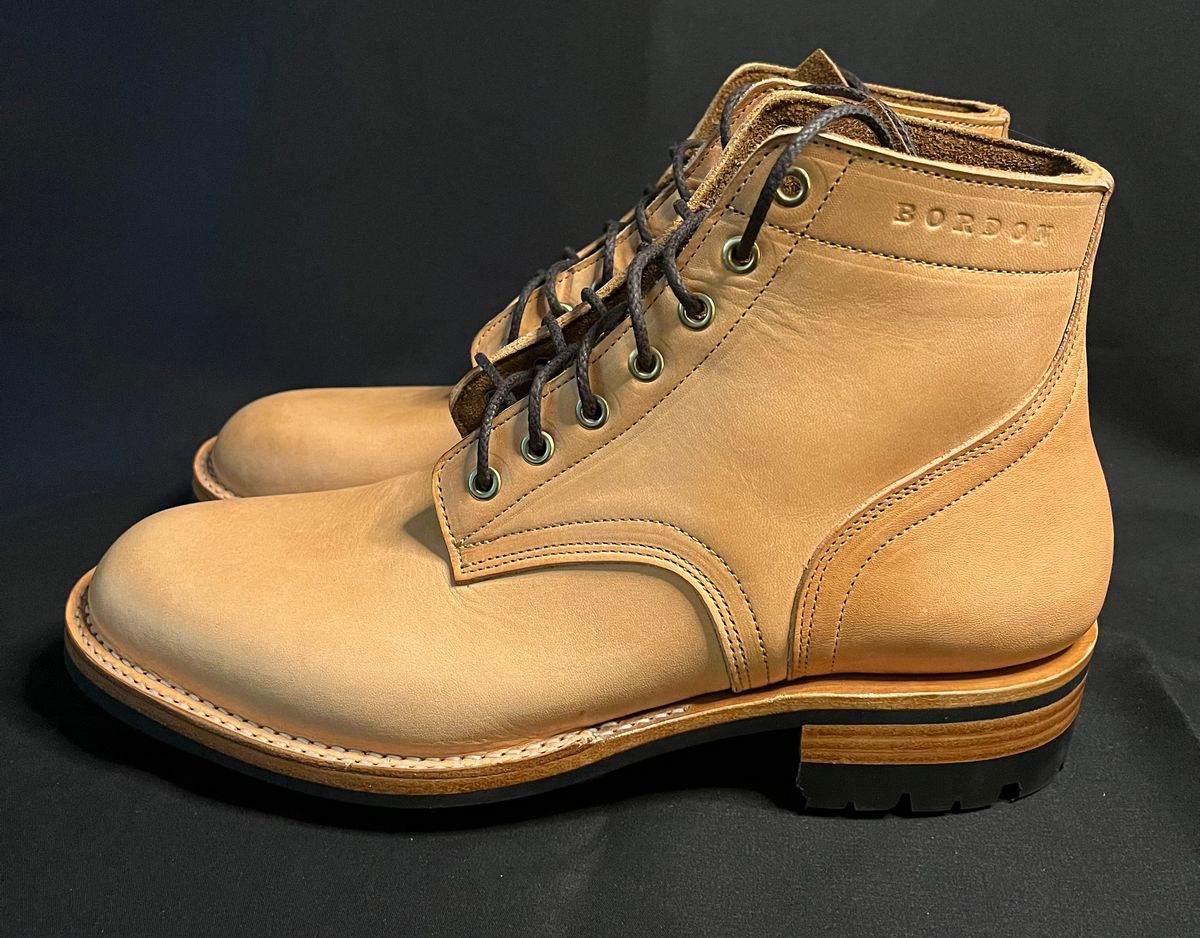 Photo by raw_indighoul on September 7, 2025 of the Bordon Wanes in Wickett & Craig Natural Veg Tan.