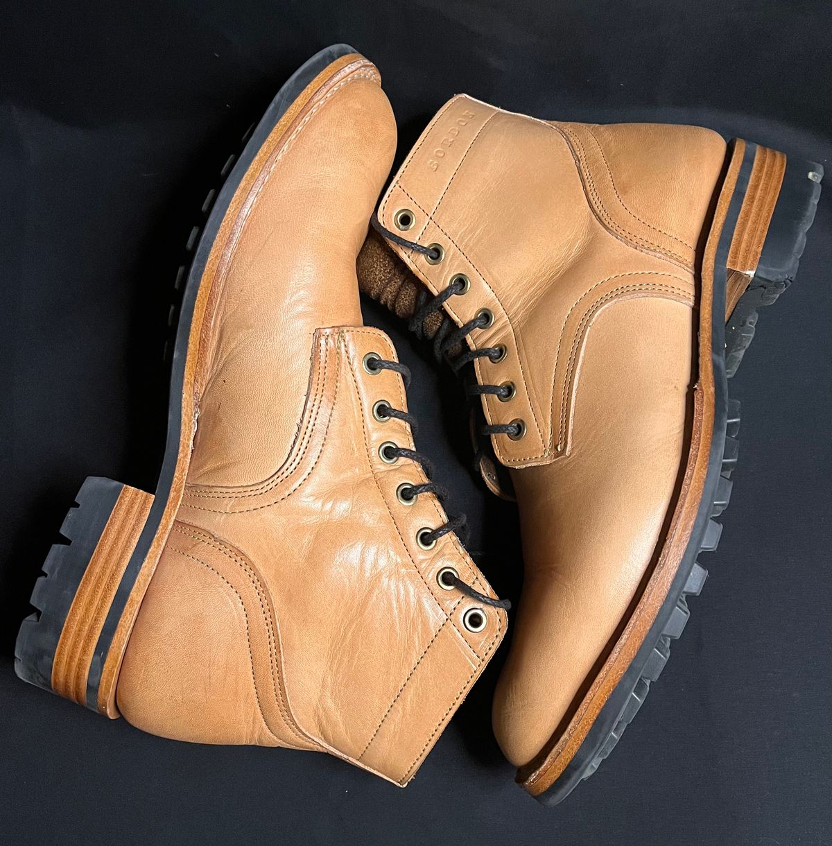 Photo by raw_indighoul on November 6, 2025 of the Bordon Wanes in Wickett & Craig Natural Veg Tan.