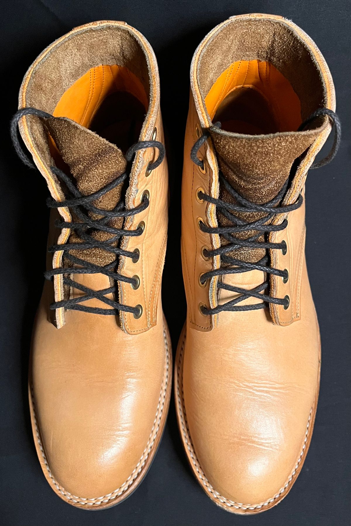 Photo by raw_indighoul on November 6, 2025 of the Bordon Wanes in Wickett & Craig Natural Veg Tan.