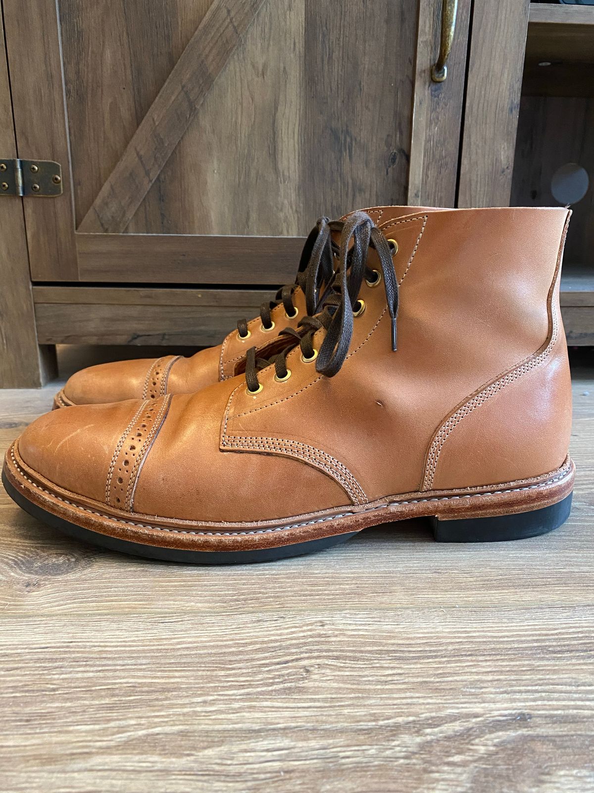 Photo by raw_indighoul on November 5, 2022 of the Oak Street Bootmakers Field Boot in Maryam Natural Horsebutt.