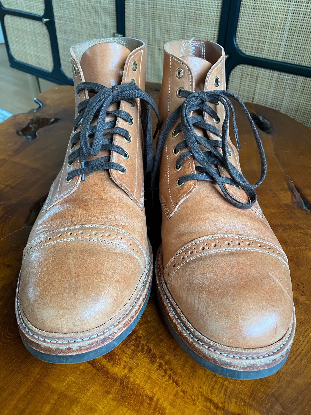 Photo by raw_indighoul on December 5, 2022 of the Oak Street Bootmakers Field Boot in Maryam Natural Horsebutt.