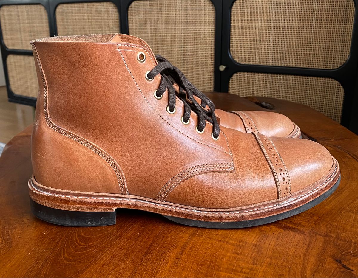 Photo by raw_indighoul on December 5, 2022 of the Oak Street Bootmakers Field Boot in Maryam Natural Horsebutt.