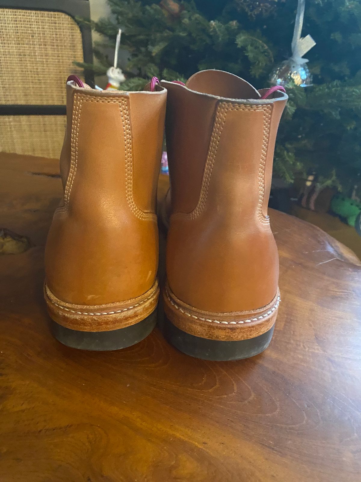 Photo by raw_indighoul on January 5, 2023 of the Oak Street Bootmakers Field Boot in Maryam Natural Horsebutt.