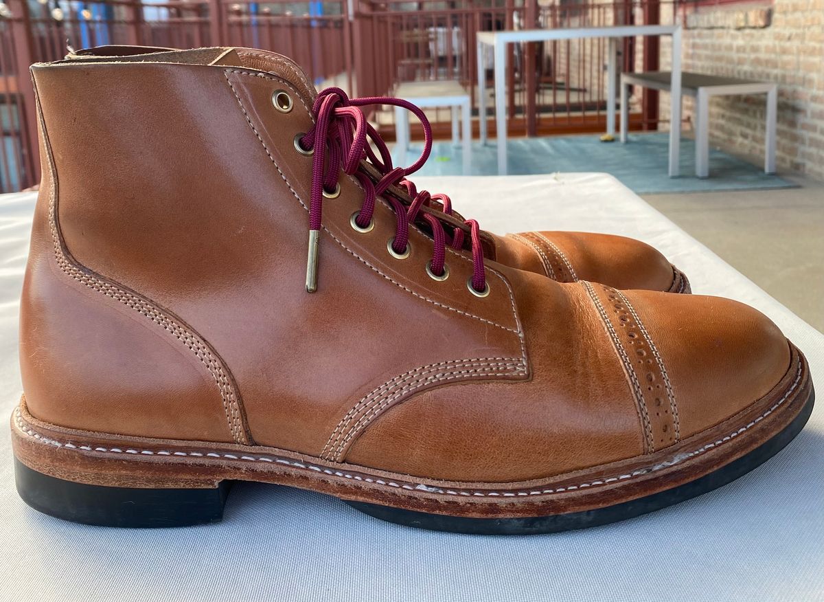 Photo by raw_indighoul on March 5, 2023 of the Oak Street Bootmakers Field Boot in Maryam Natural Horsebutt.