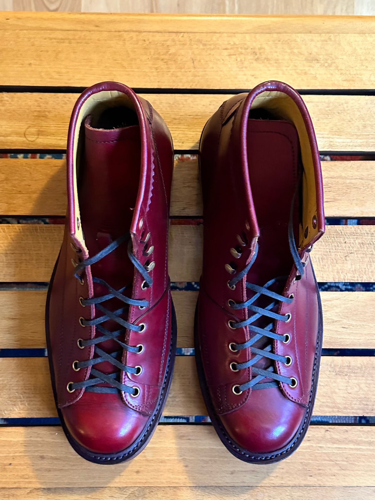 Photo by old_walrus on October 1, 2024 of the Sagara Cordmaster in Indonesian Oil Tanned Merlot.