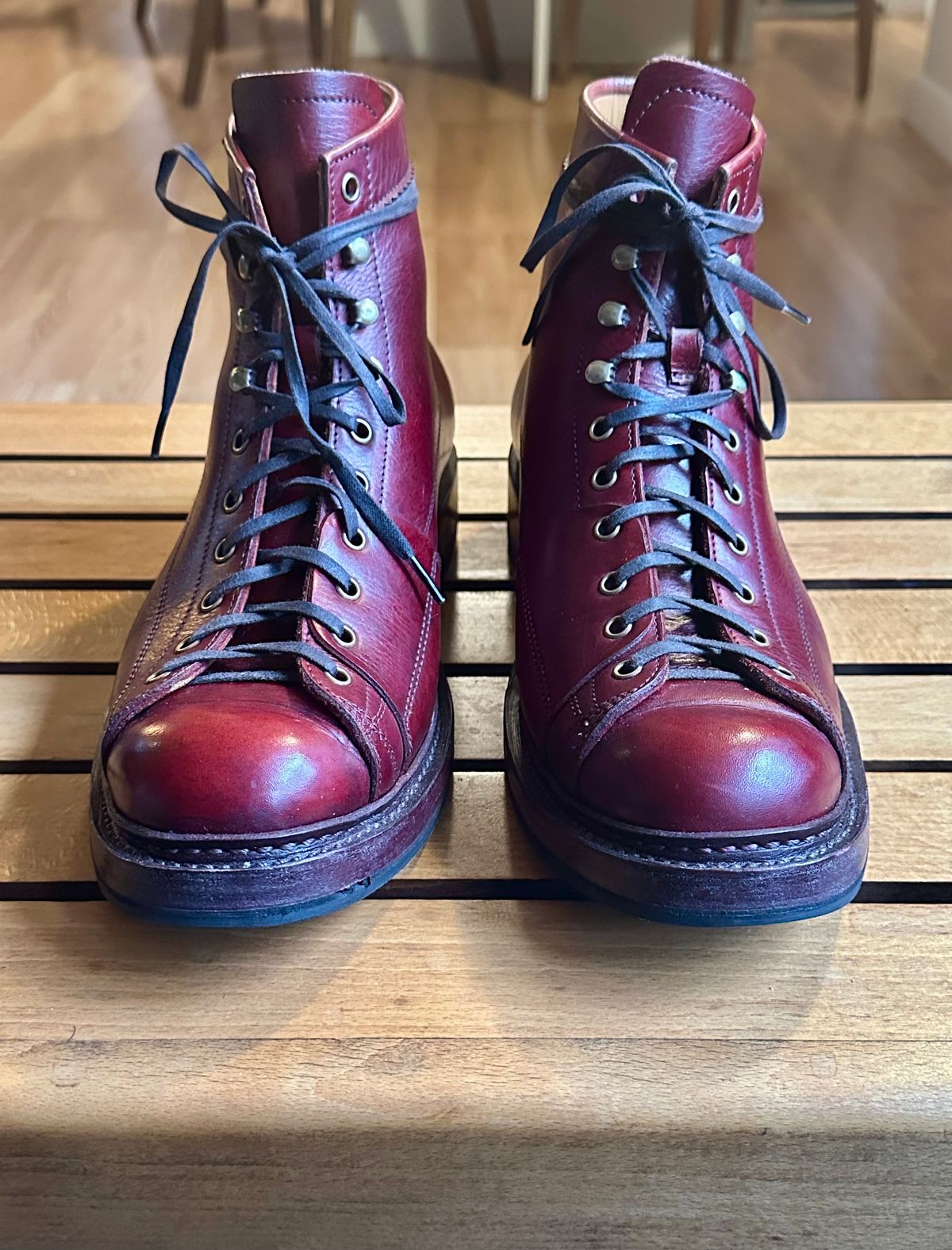 Photo by old_walrus on December 5, 2024 of the Sagara Cordmaster in Indonesian Oil Tanned Merlot.