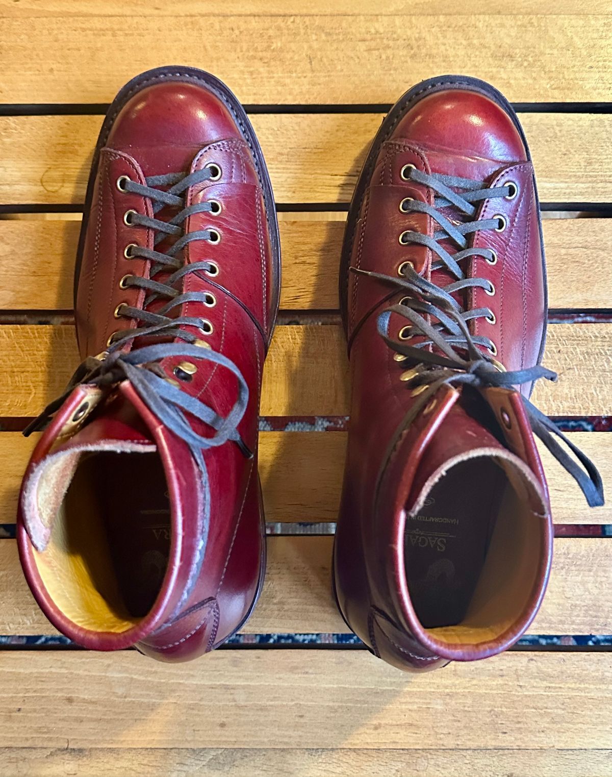Photo by old_walrus on December 5, 2024 of the Sagara Cordmaster in Indonesian Oil Tanned Merlot.