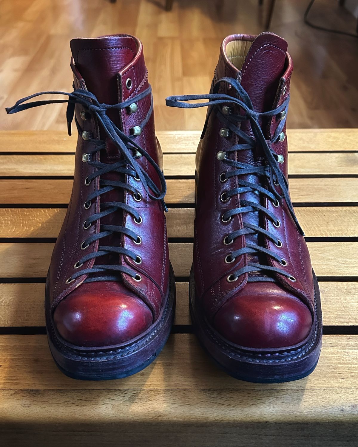 Photo by old_walrus on March 5, 2025 of the Sagara Cordmaster in Indonesian Oil Tanned Merlot.