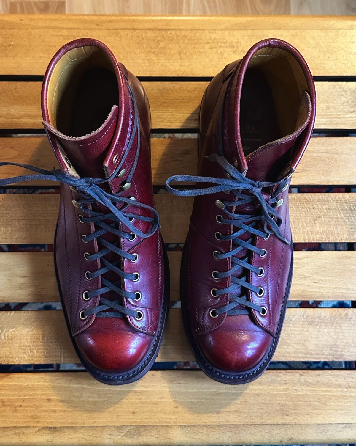 Photo by old_walrus on March 5, 2025 of the Sagara Cordmaster in Indonesian Oil Tanned Merlot.