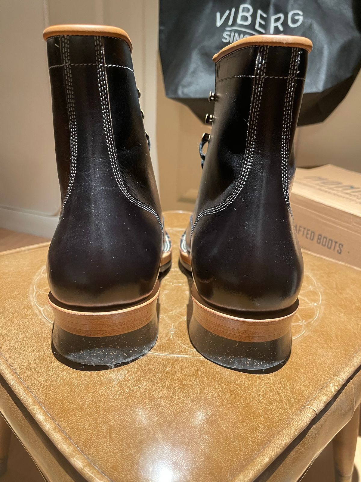 Photo by old_walrus on October 1, 2022 of the Monroe 19927 in Malayan Black Hand-Dyed Natural Veg Tan.