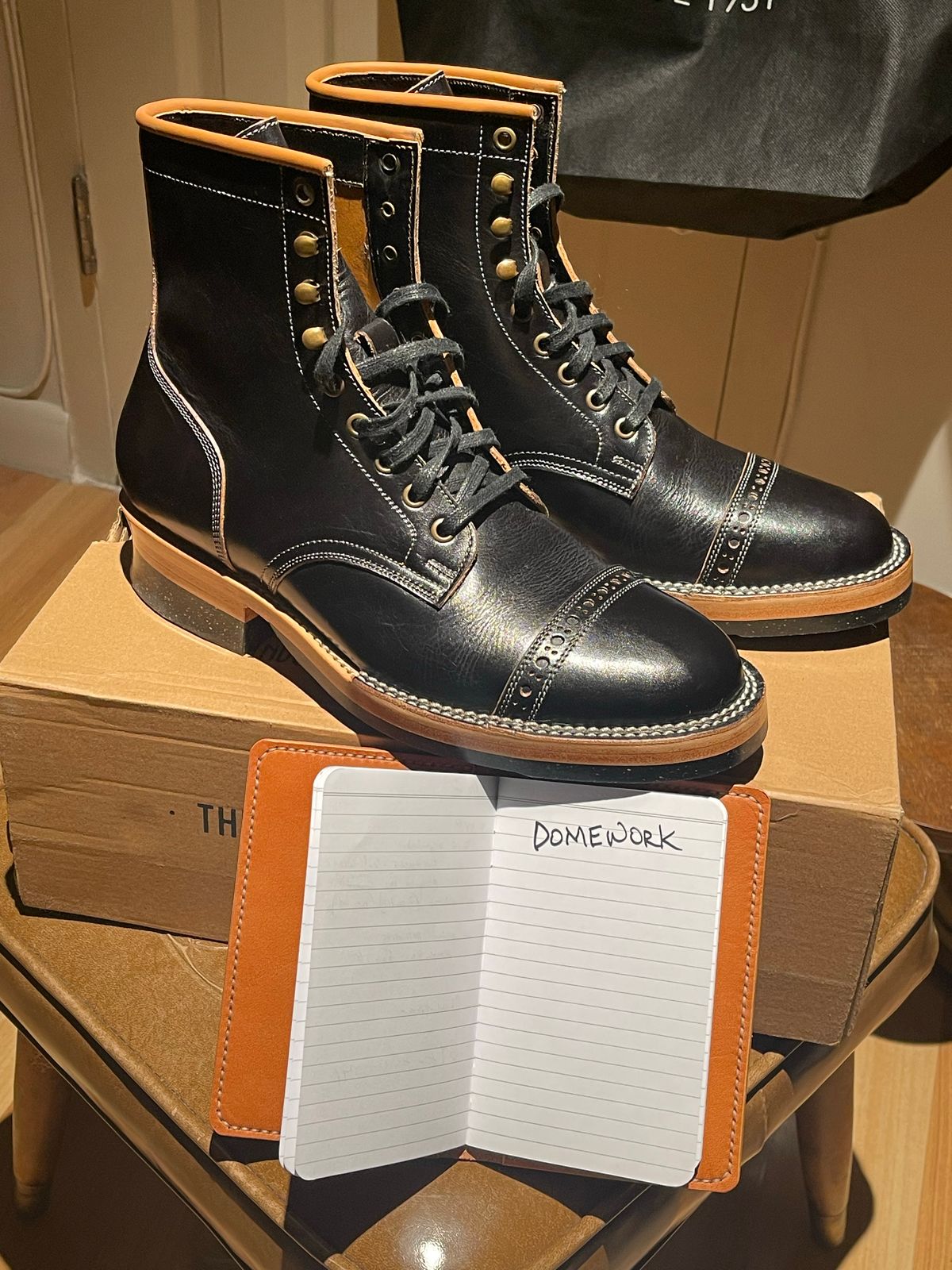 Photo by old_walrus on October 1, 2022 of the Monroe 19927 in Malayan Black Hand-Dyed Natural Veg Tan.