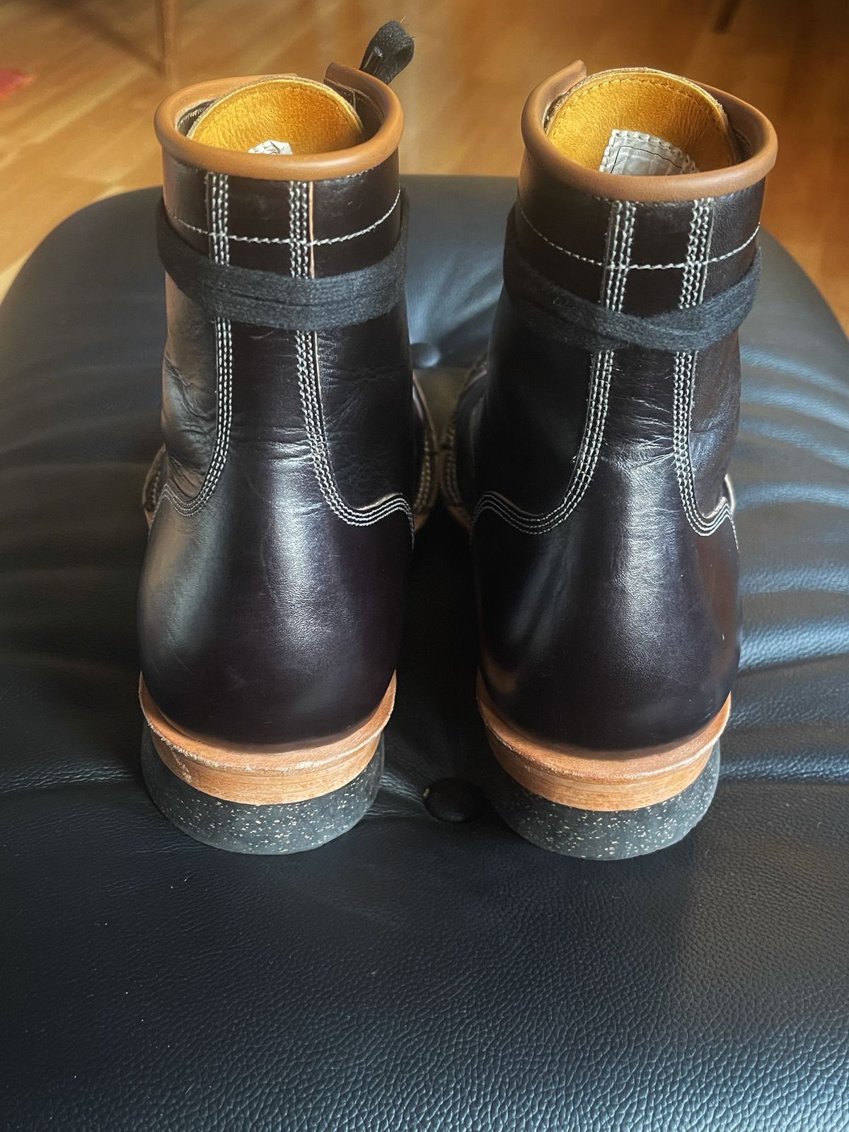 Photo by old_walrus on November 1, 2022 of the Monroe 19927 in Malayan Black Hand-Dyed Natural Veg Tan.