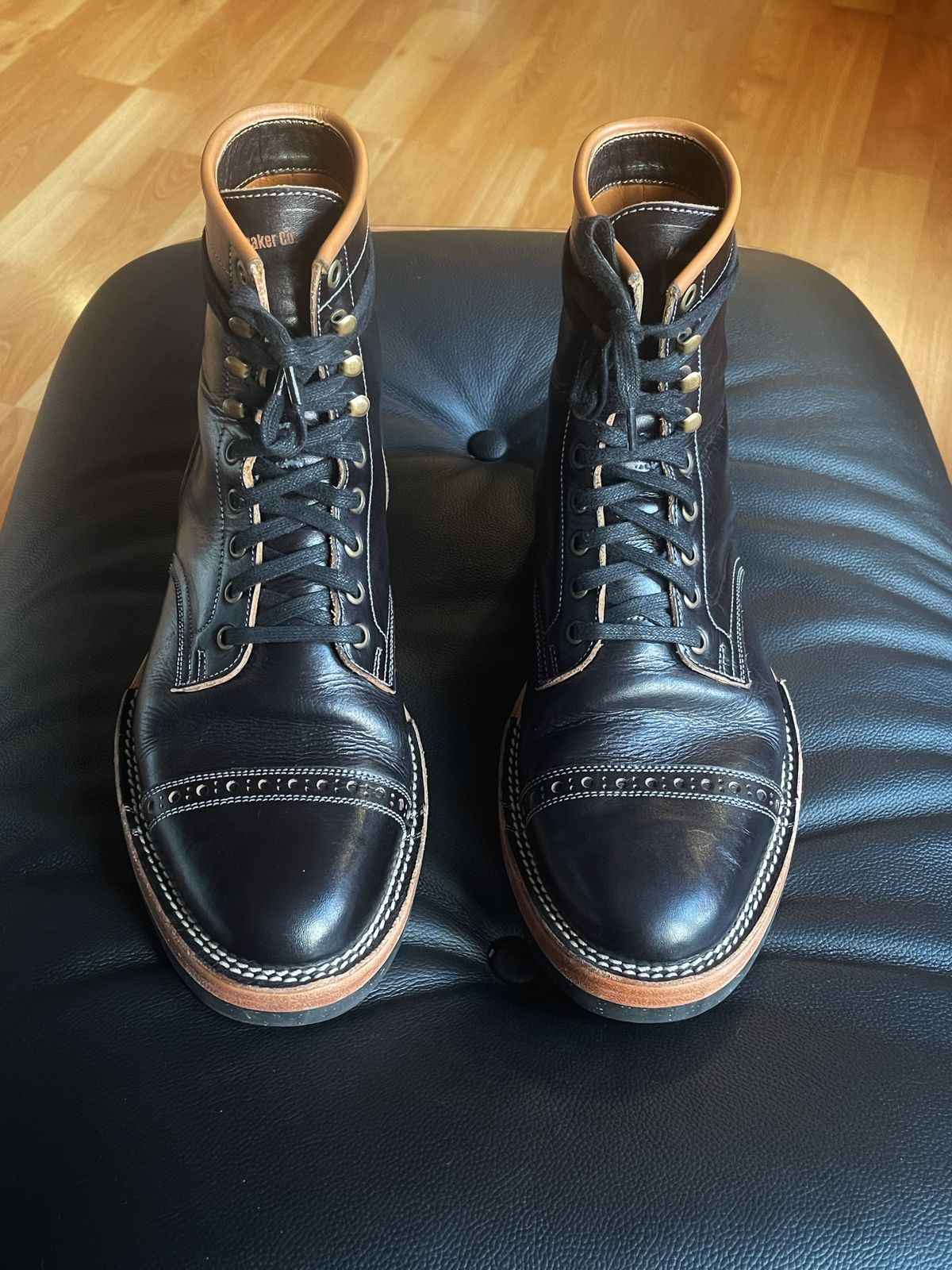 Photo by old_walrus on November 1, 2022 of the Monroe 19927 in Malayan Black Hand-Dyed Natural Veg Tan.