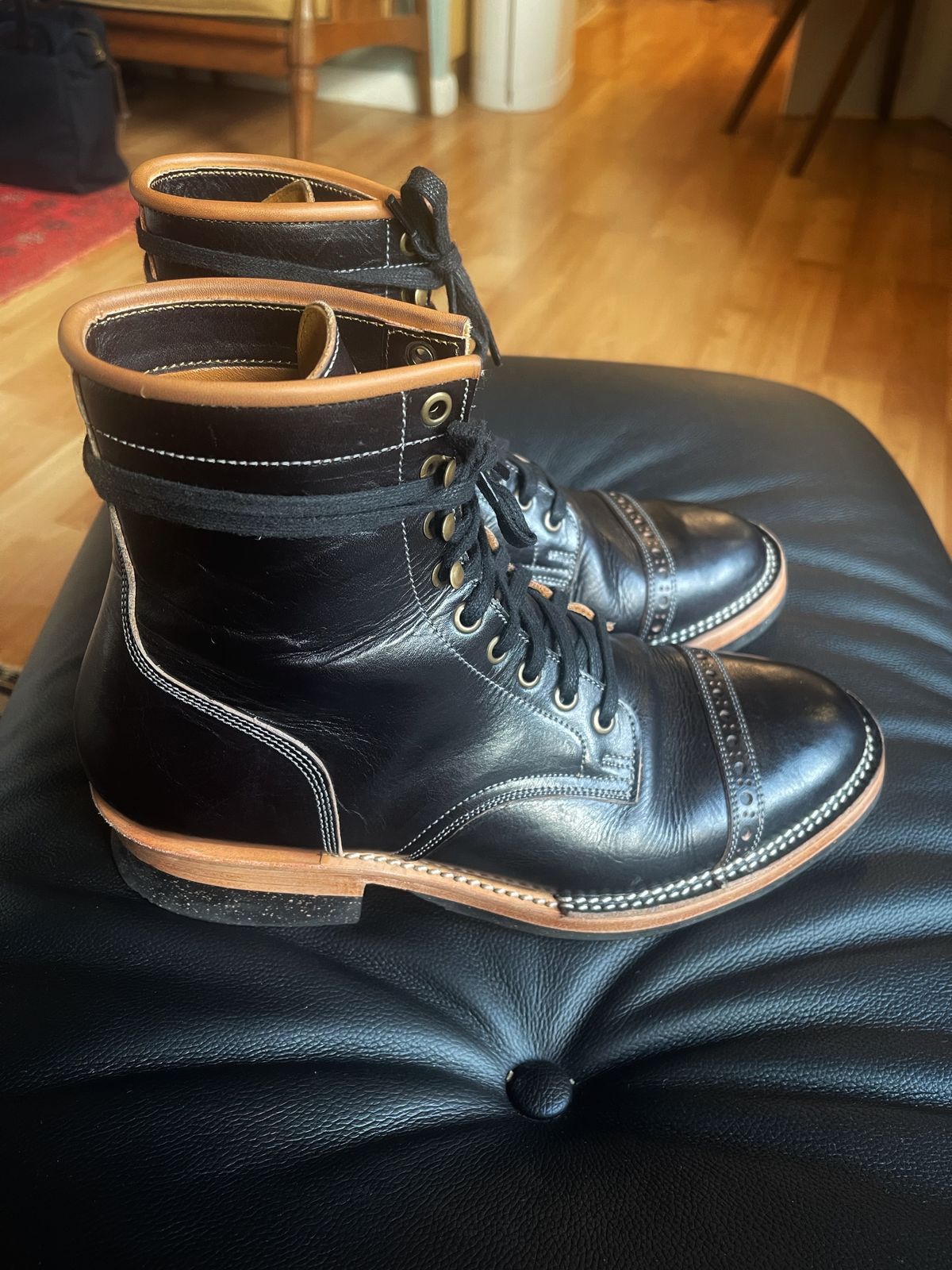 Photo by old_walrus on November 1, 2022 of the Monroe 19927 in Malayan Black Hand-Dyed Natural Veg Tan.