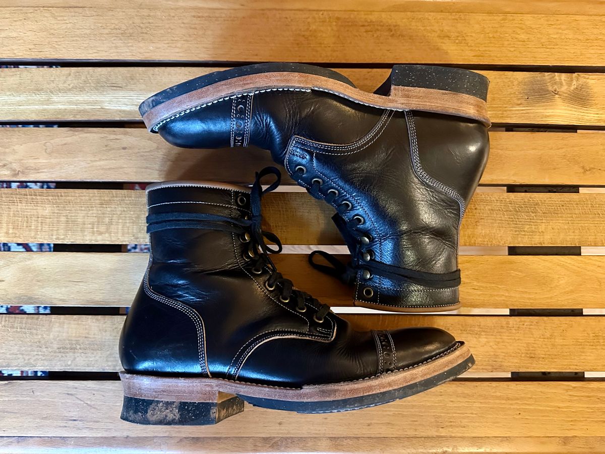 Photo by old_walrus on January 2, 2023 of the Monroe 19927 in Malayan Black Hand-Dyed Natural Veg Tan.