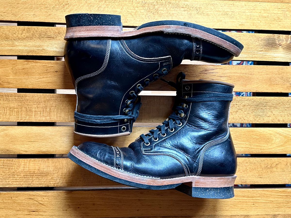 Photo by old_walrus on March 2, 2023 of the Monroe 19927 in Malayan Black Hand-Dyed Natural Veg Tan.