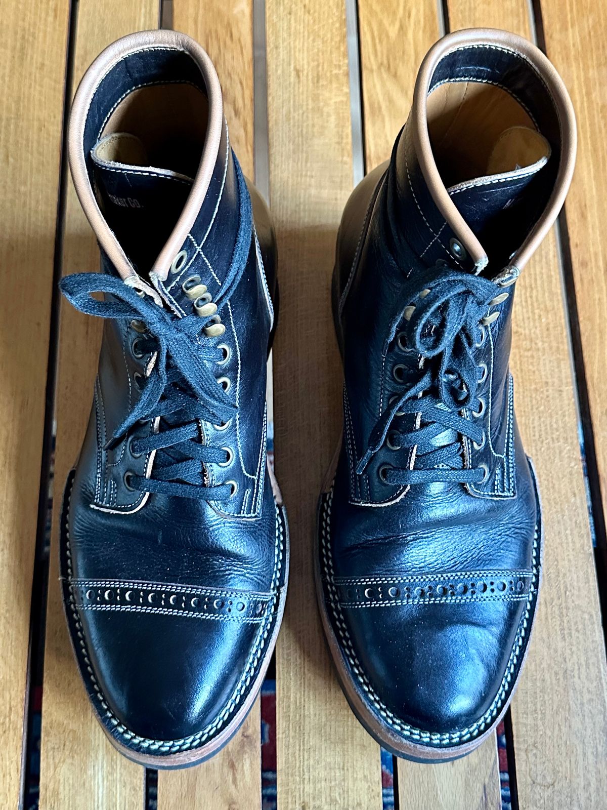 Photo by old_walrus on April 4, 2023 of the Monroe 19927 in Malayan Black Hand-Dyed Natural Veg Tan.