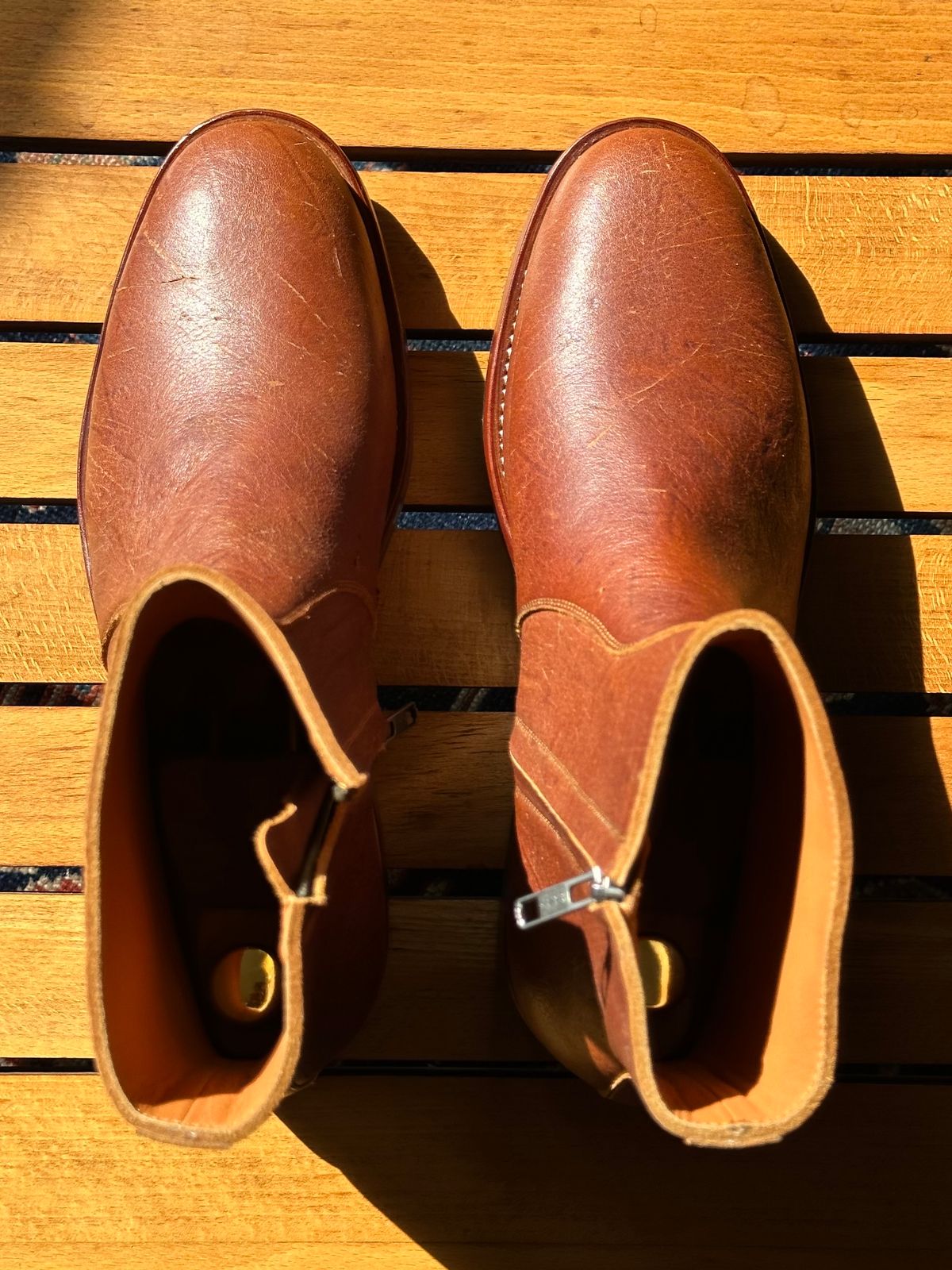 Photo by old_walrus on October 1, 2023 of the Briselblack The Stride Side Zip Boots in C.F. Stead Dragon's Blood Kudu.