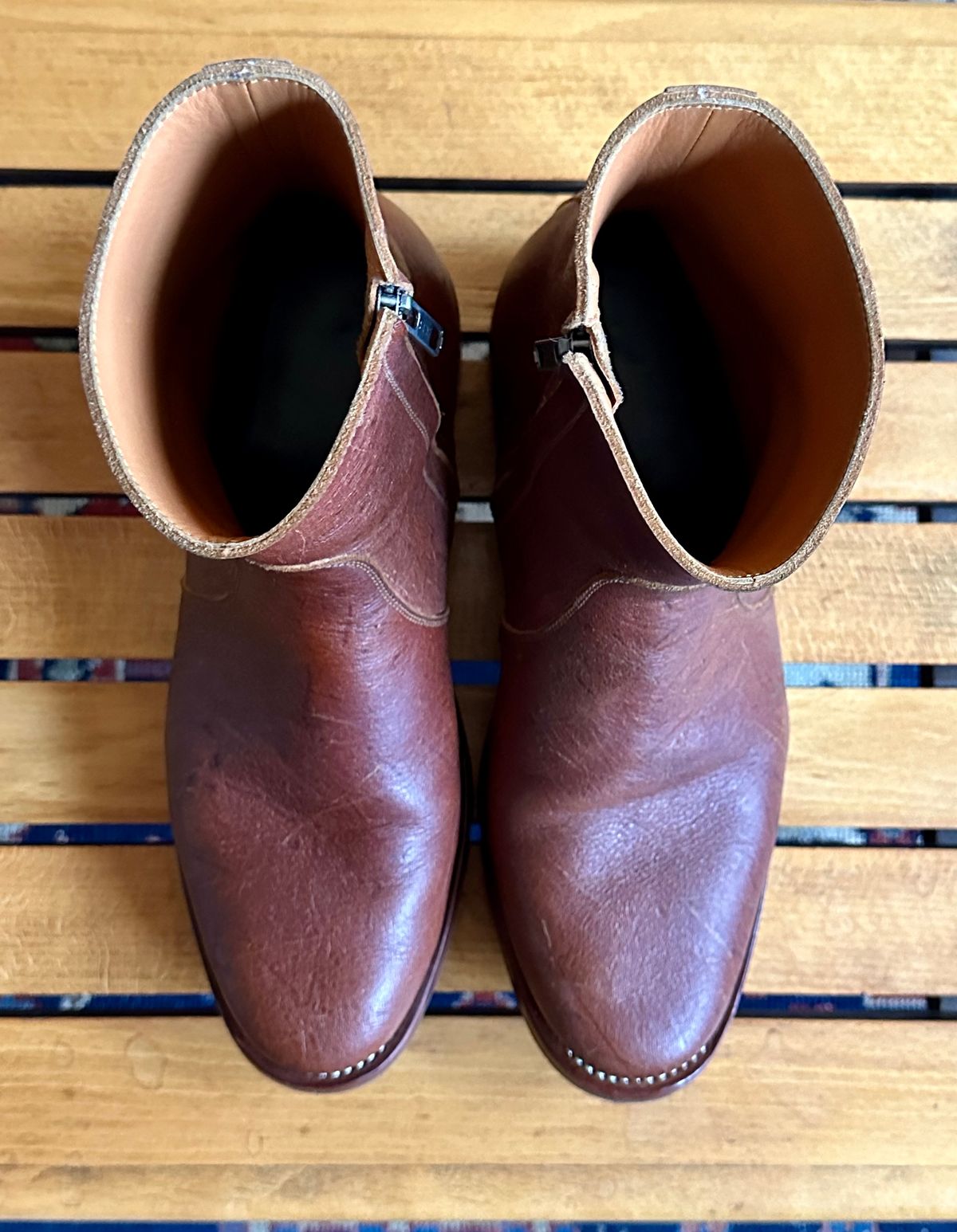 Photo by old_walrus on January 6, 2024 of the Briselblack The Stride Side Zip Boots in C.F. Stead Dragon's Blood Kudu.