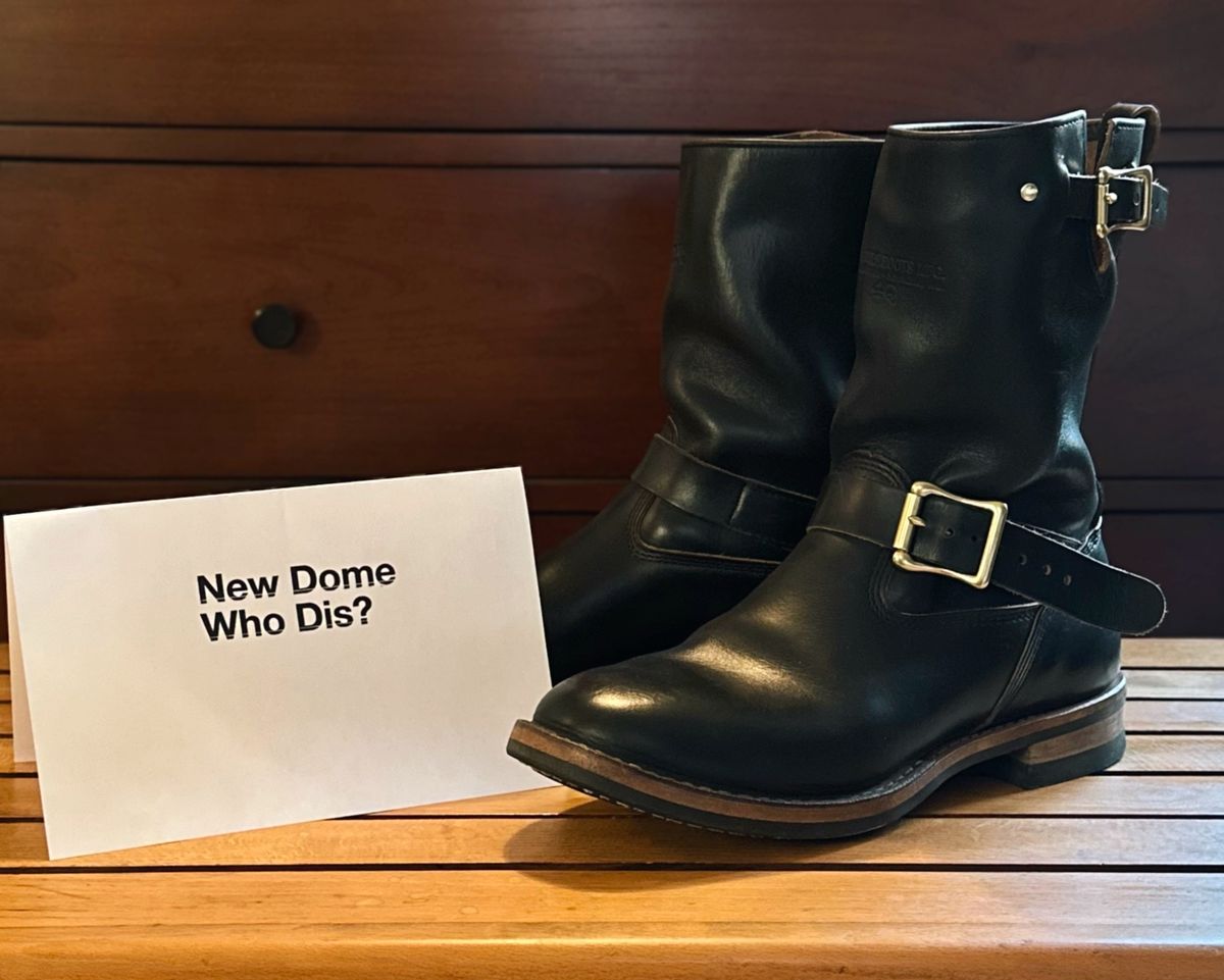Photo by old_walrus on October 5, 2025 of the White's Max Schaaf 4Q x White's Engineer in Horween Black Chromexcel.